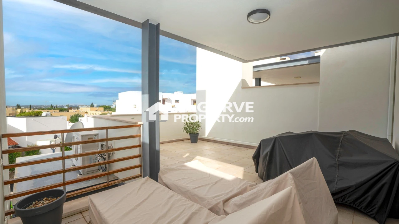 Moradia T4 para Venda em Quarteira Foto 26