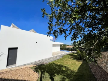 Moradia T4 para Venda em Loule (São Clemente)