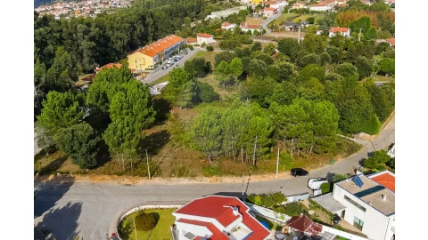 Terreno para Venda em Sandim, Olival, Lever e Crestuma
