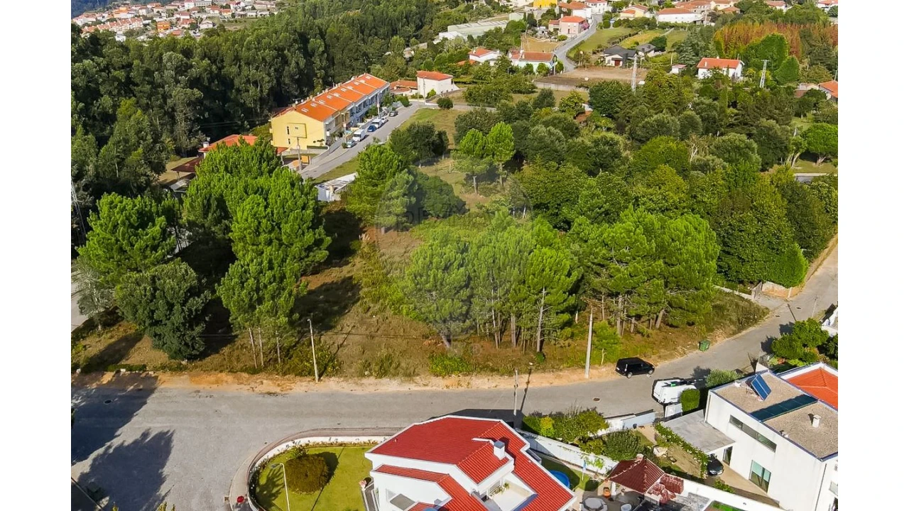 Terreno para Venda em Sandim, Olival, Lever e Crestuma Foto 7