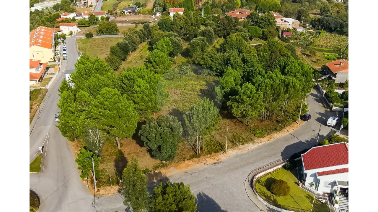 Terreno para Venda em Sandim, Olival, Lever e Crestuma Foto 8