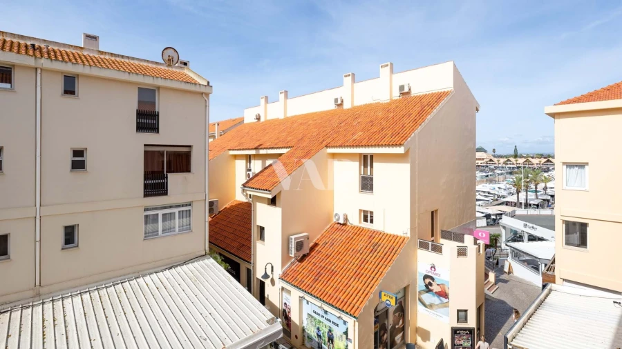 Apartamento T3 para Venda em Quarteira Foto 4