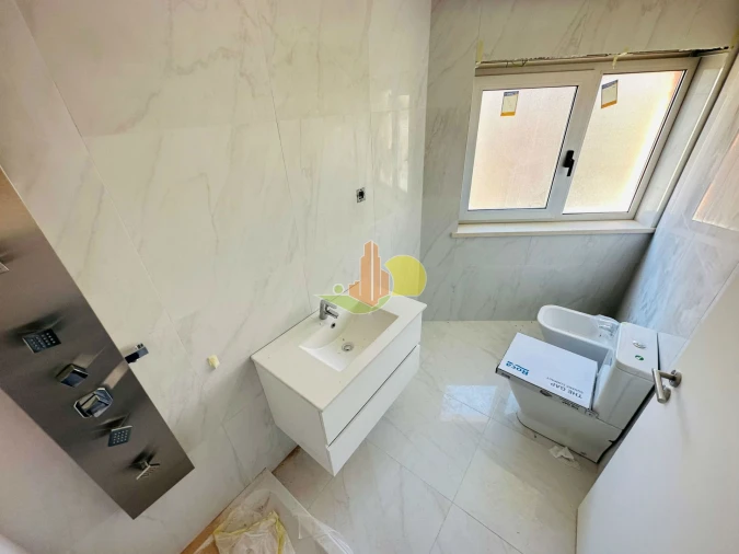 Apartamento T2 para Venda em Buarcos Foto 11