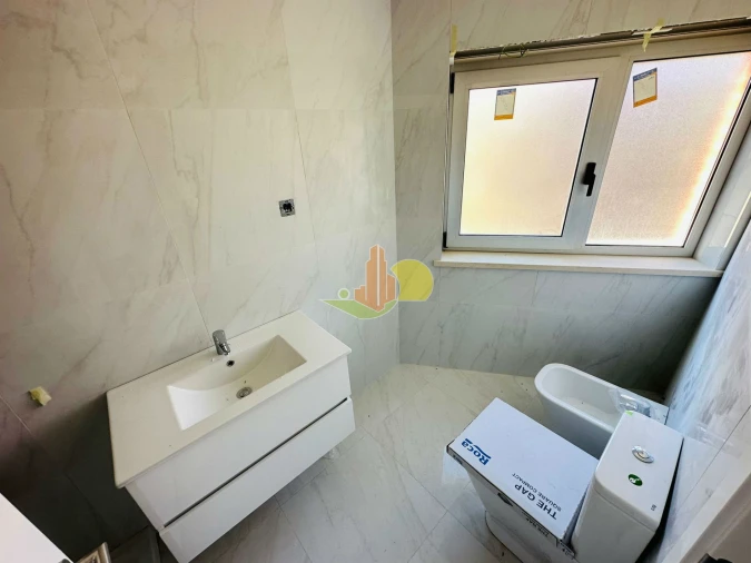 Apartamento T2 para Venda em Buarcos Foto 13