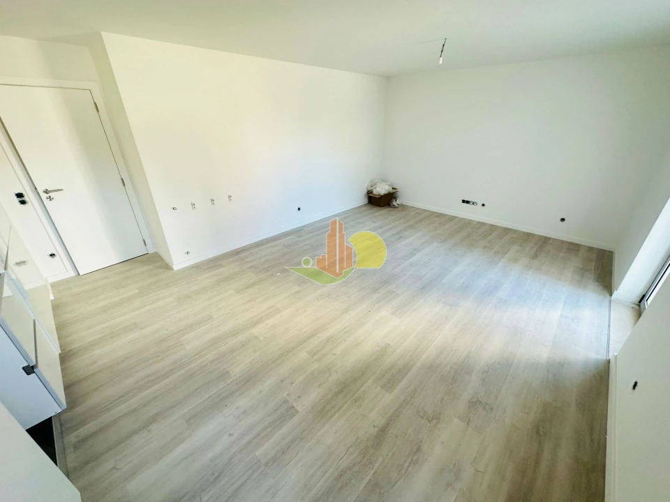 Apartamento T2 para Venda em Buarcos Foto 9