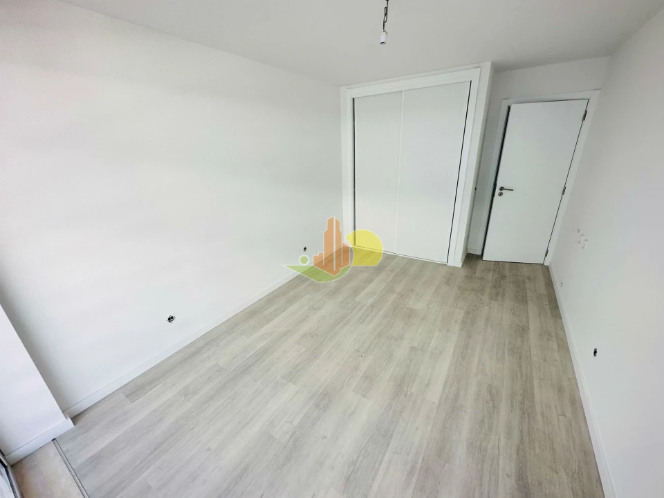 Apartamento T2 para Venda em Buarcos Foto 23