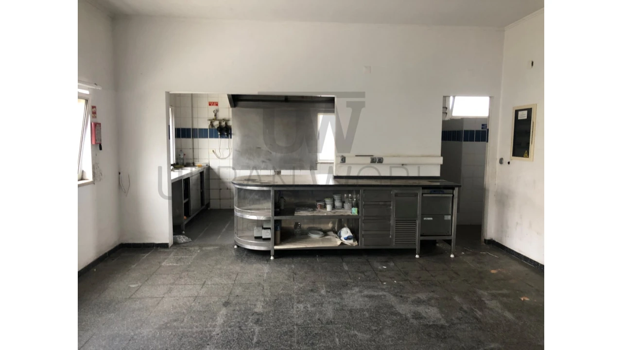 Armazém para Venda em Malveira e São Miguel de Alcainça Foto 10