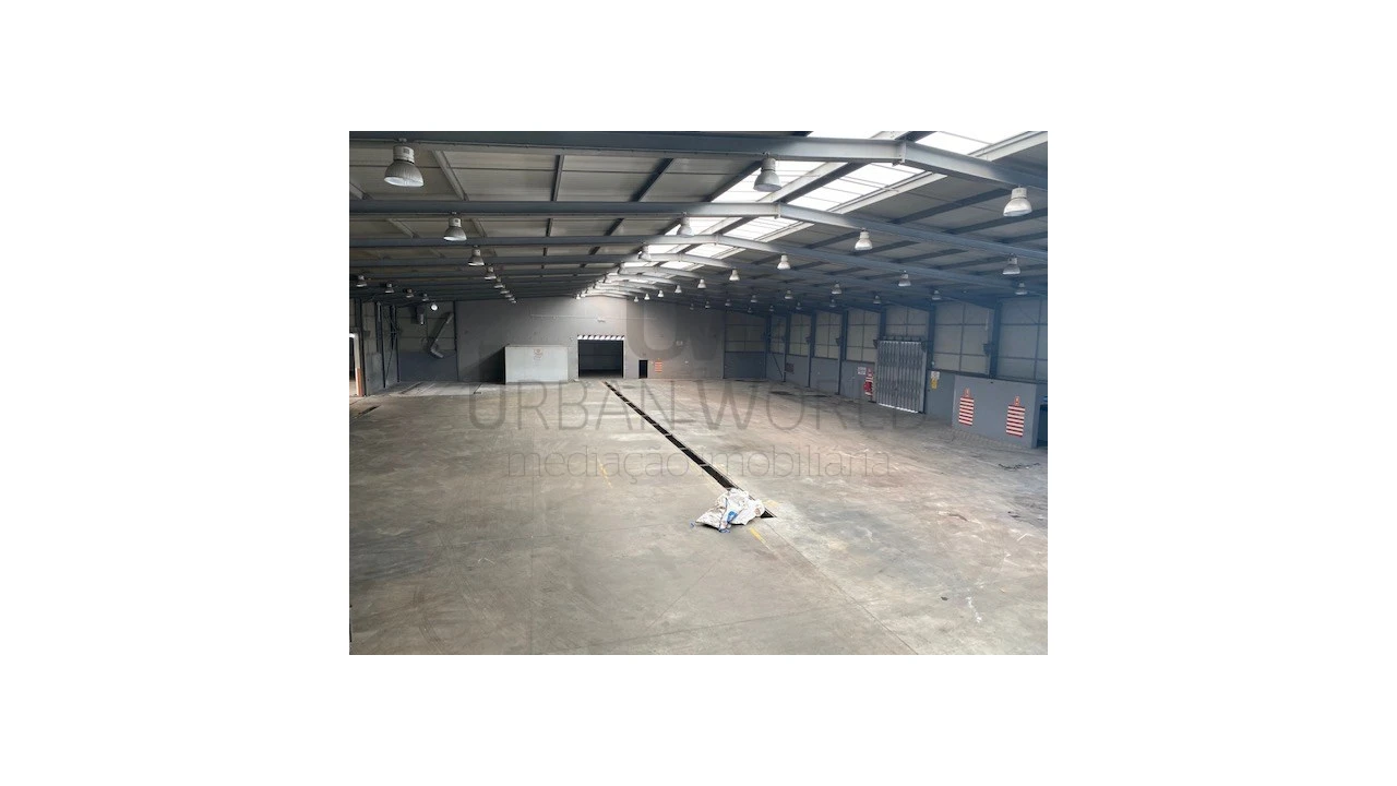 Armazém para Venda em Malveira e São Miguel de Alcainça Foto 34