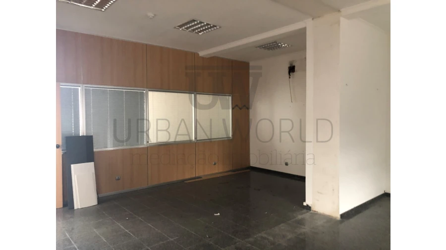 Armazém para Venda em Malveira e São Miguel de Alcainça Foto 14