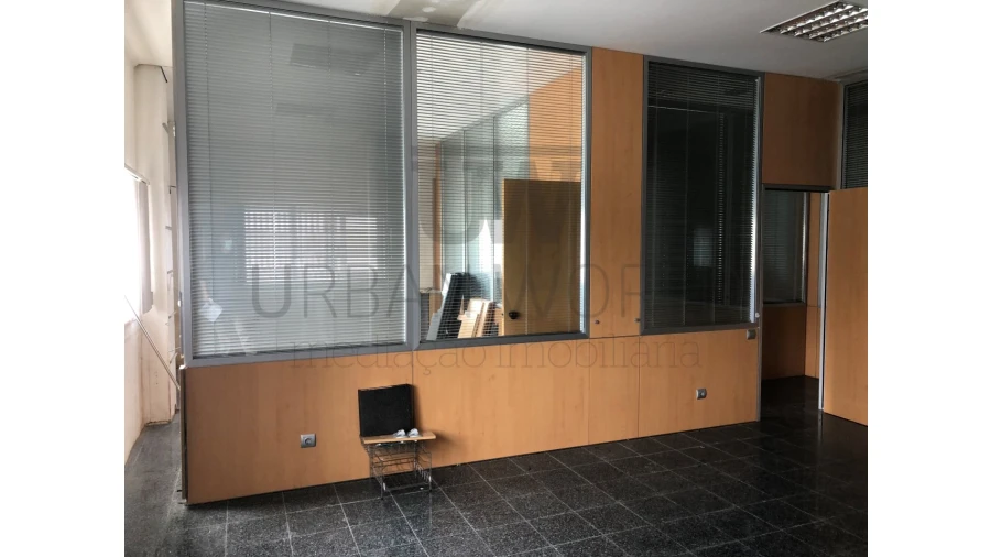 Armazém para Venda em Malveira e São Miguel de Alcainça Foto 20