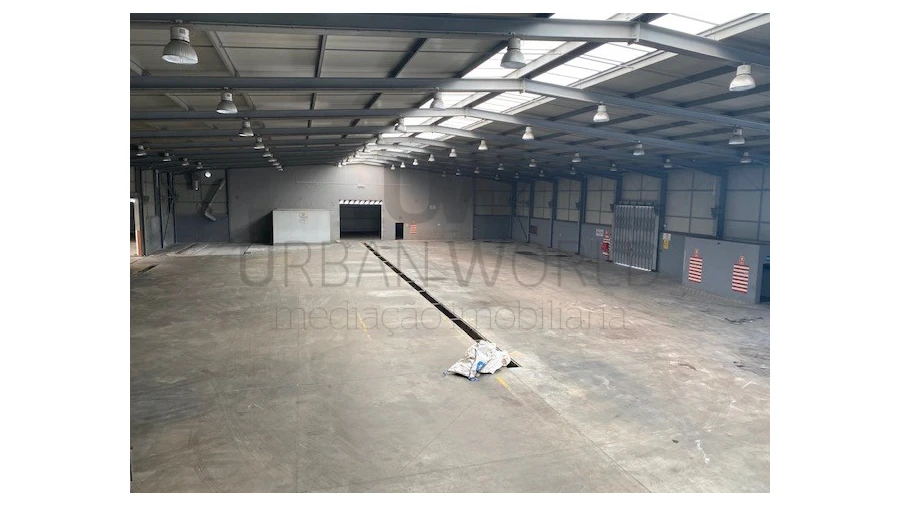 Armazém para Venda em Malveira e São Miguel de Alcainça Foto 34