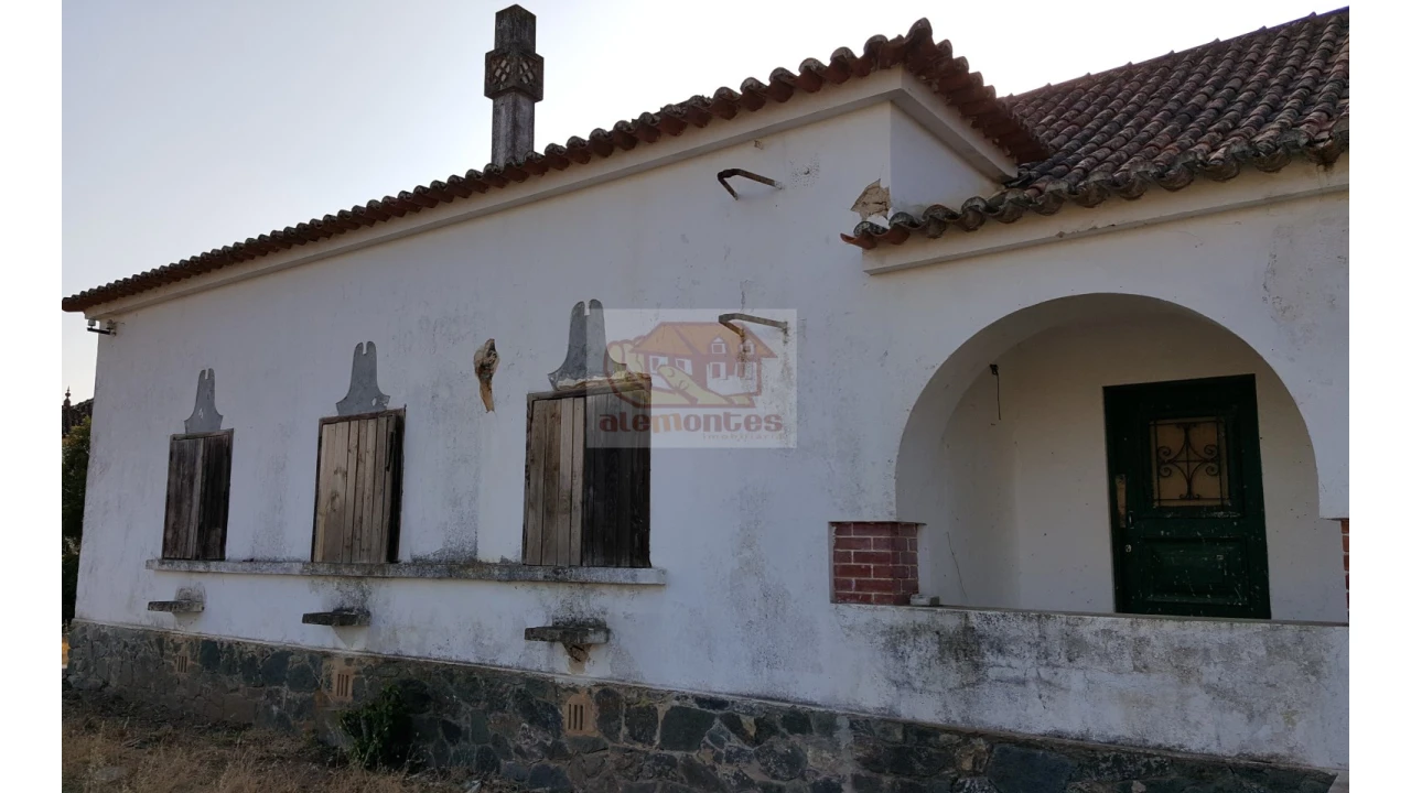 Quinta T5 para Venda em Azinheira dos Barros e São Mamede do Sádão Foto 9