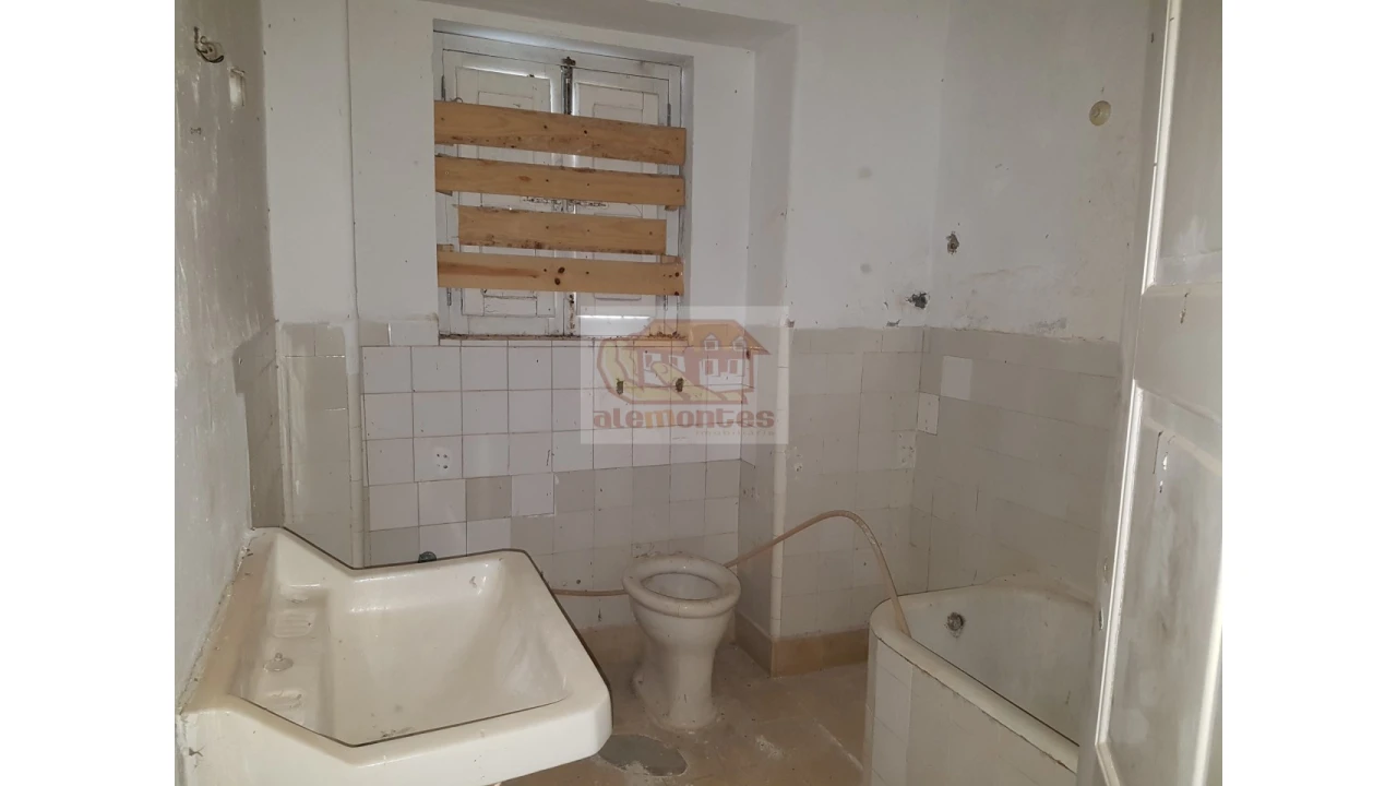 Quinta T5 para Venda em Azinheira dos Barros e São Mamede do Sádão Foto 7