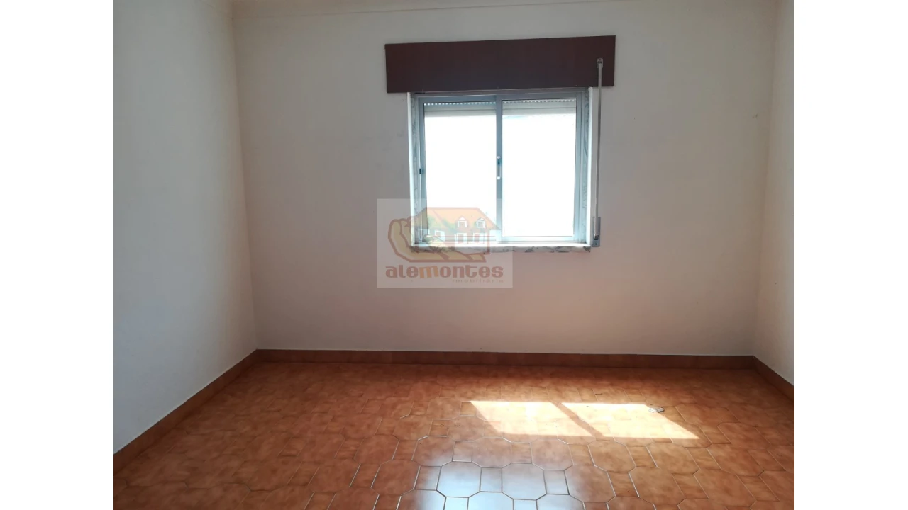 Moradia T5 para Venda em Melides Foto 6