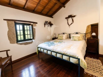Quinta T2 para Venda em Couto de Esteves