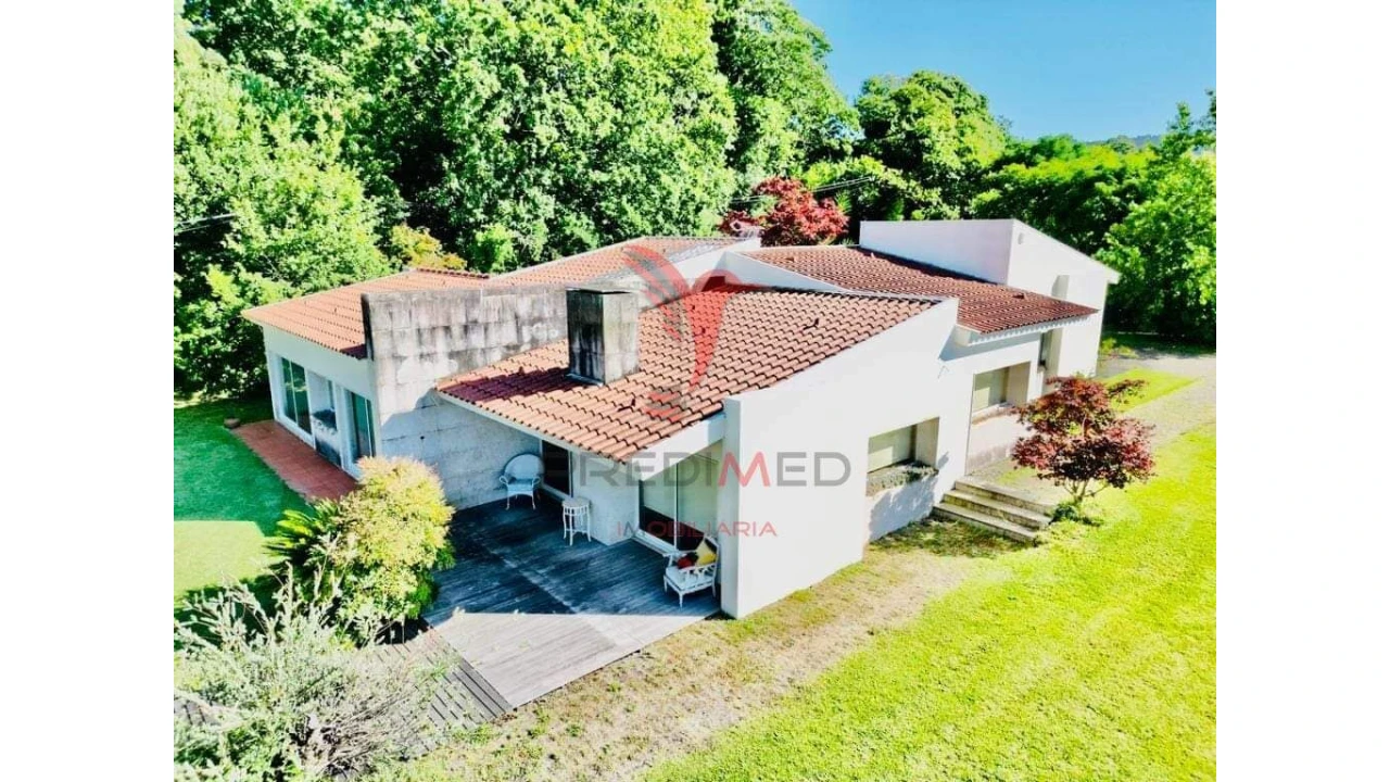 Moradia T3 para Venda em Merelim (São Paio), Panoias e Parada de Tibães Foto 3