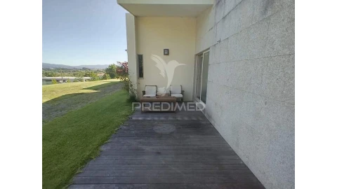 Moradia T3 para Venda em Merelim (São Paio), Panoias e Parada de Tibães