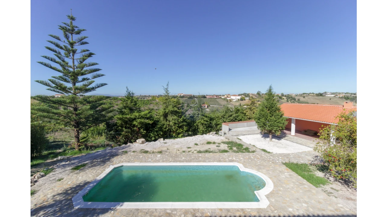 Moradia T9 para Venda em Abitureiras Foto 28