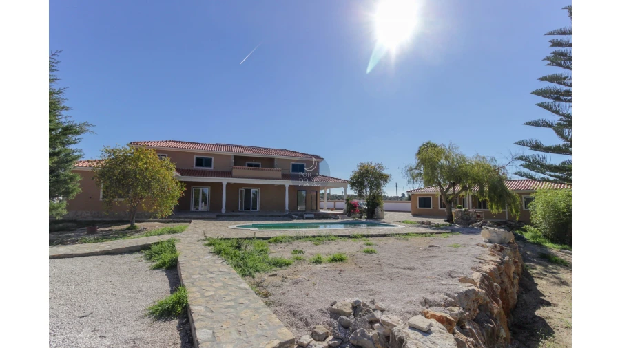 Moradia T9 para Venda em Abitureiras