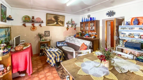 Moradia T0 para Venda em Alcoutim e Pereiro
