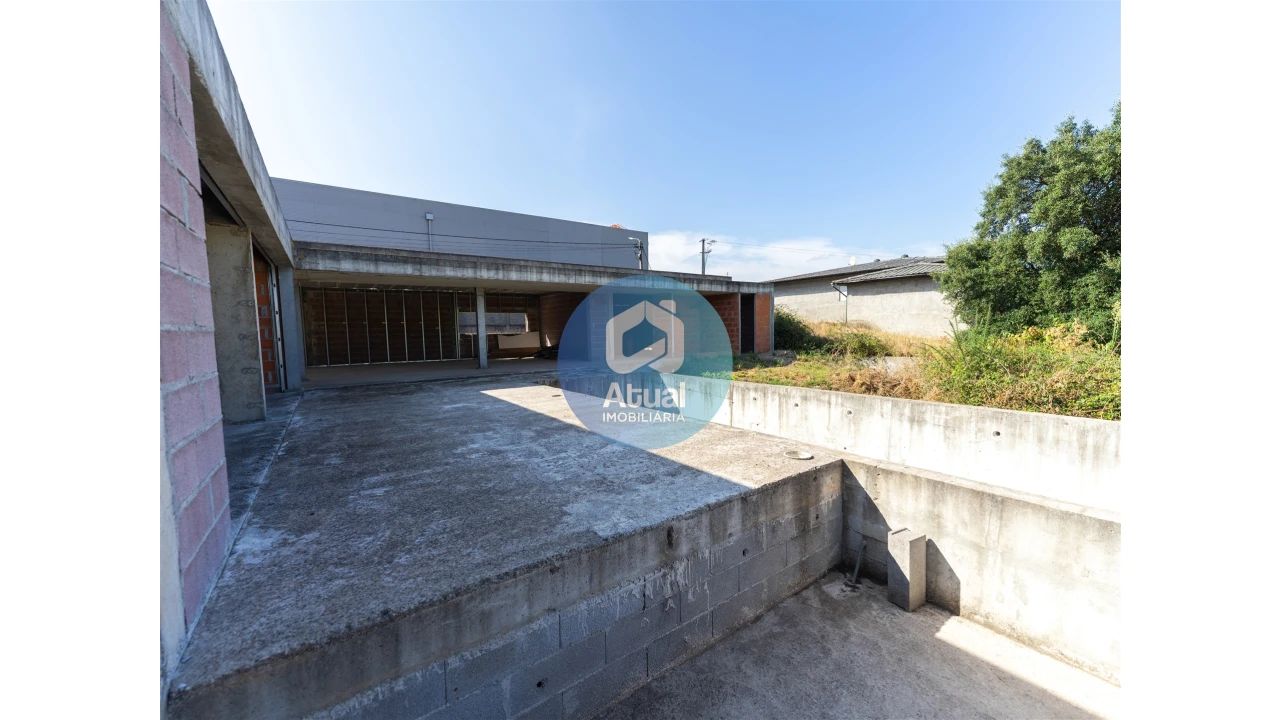 Moradia T3 para Venda em Vilarinho Foto 13