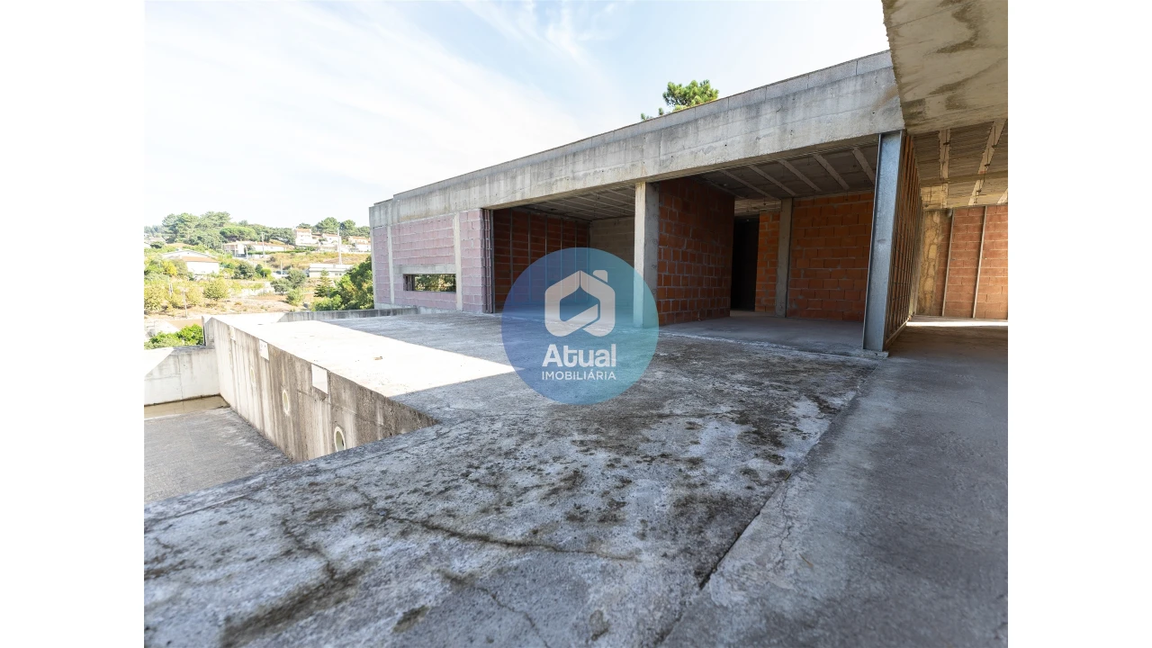 Moradia T3 para Venda em Vilarinho Foto 11