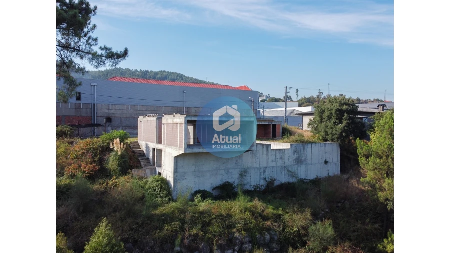 Moradia T3 para Venda em Vilarinho Foto 6