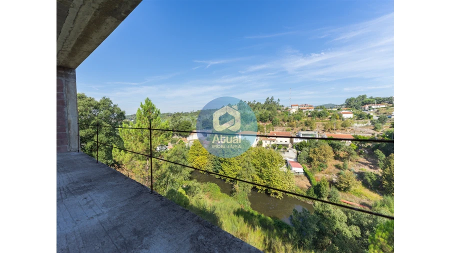 Moradia T3 para Venda em Vilarinho Foto 31