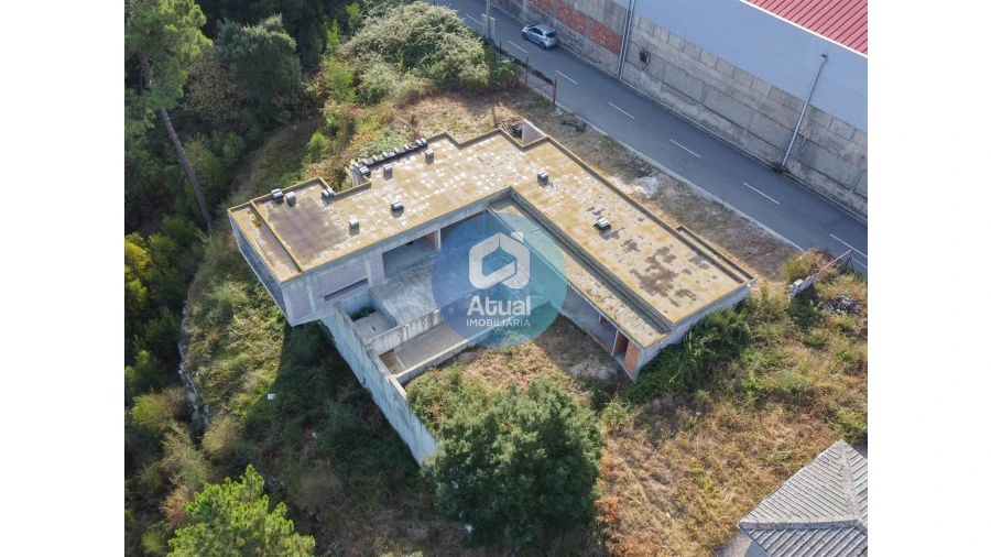 Moradia T3 para Venda em Vilarinho Foto 4