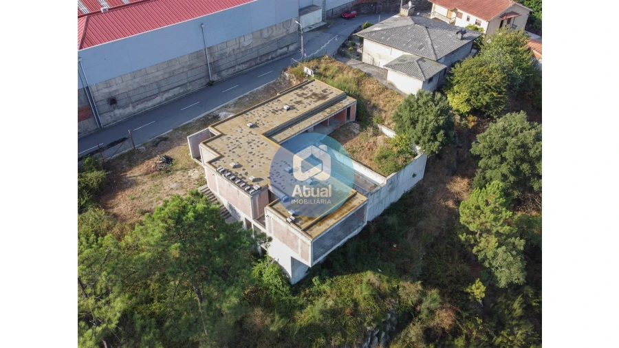 Moradia T3 para Venda em Vilarinho Foto 3