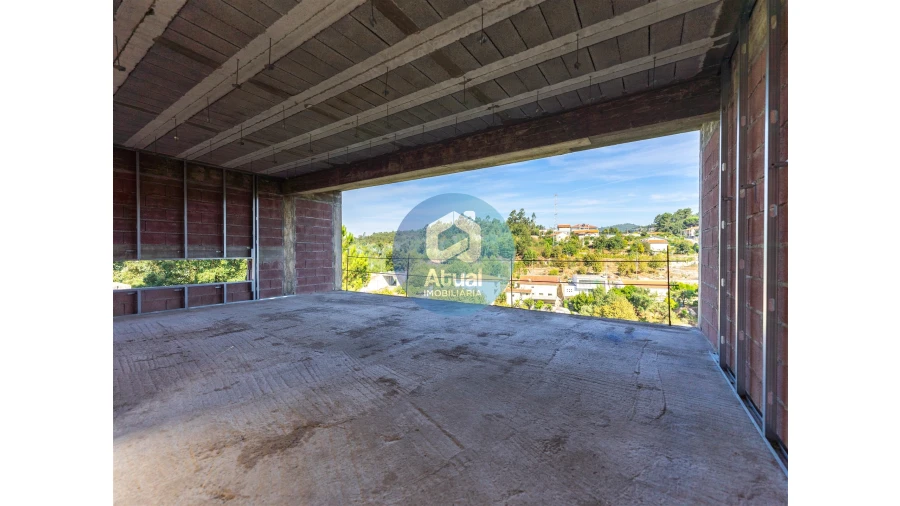 Moradia T3 para Venda em Vilarinho Foto 30