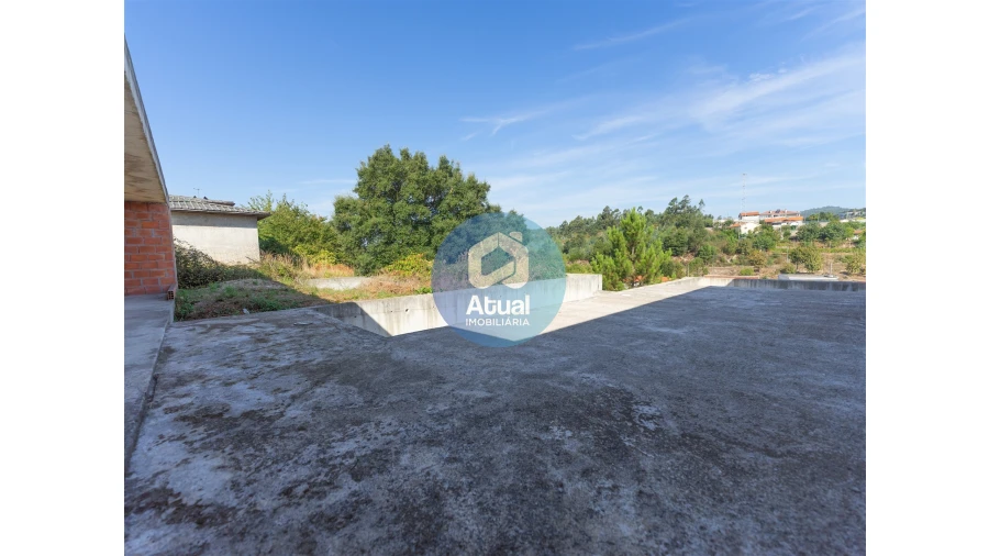 Moradia T3 para Venda em Vilarinho Foto 12