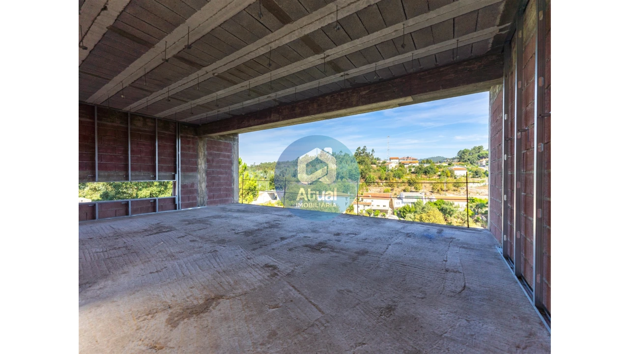 Moradia T3 para Venda em Vilarinho Foto 30