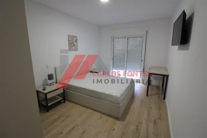 Apartamento T6 para Venda em São Vitor (Braga)