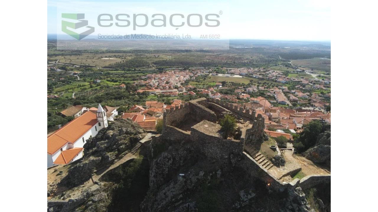 Moradia T2 para Venda em Penha Garcia Foto 10