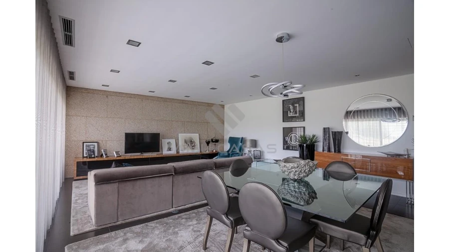 Moradia T3 para Venda em Salreu Foto 9