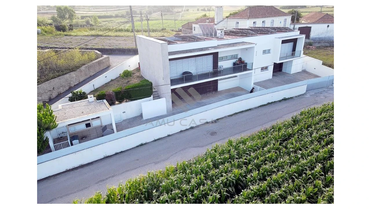 Moradia T3 para Venda em Salreu Foto 5