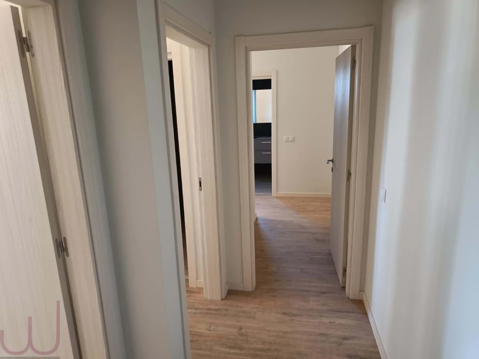 Apartamento T4 para Venda em Portimão Foto 11