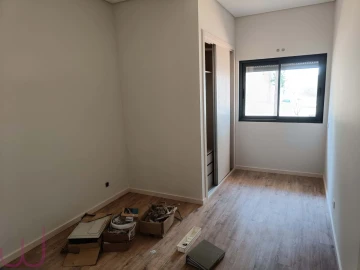 Apartamento T4 para Venda em Portimão