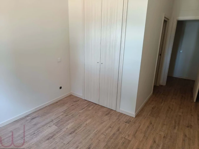 Apartamento T4 para Venda em Portimão Foto 18