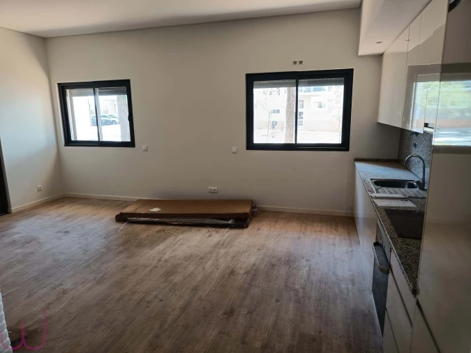 Apartamento T4 para Venda em Portimão Foto 2