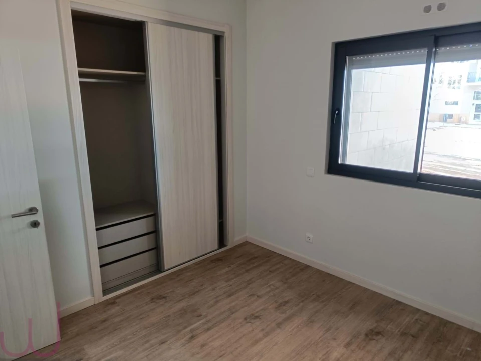 Apartamento T4 para Venda em Portimão Foto 21