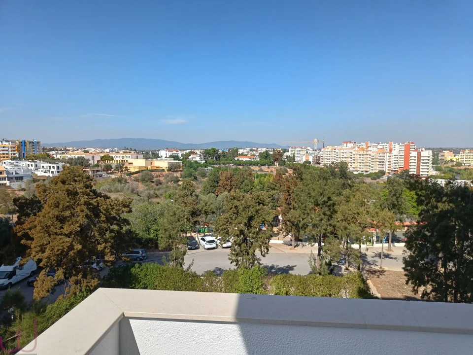 Apartamento T4 para Venda em Portimão Foto 29