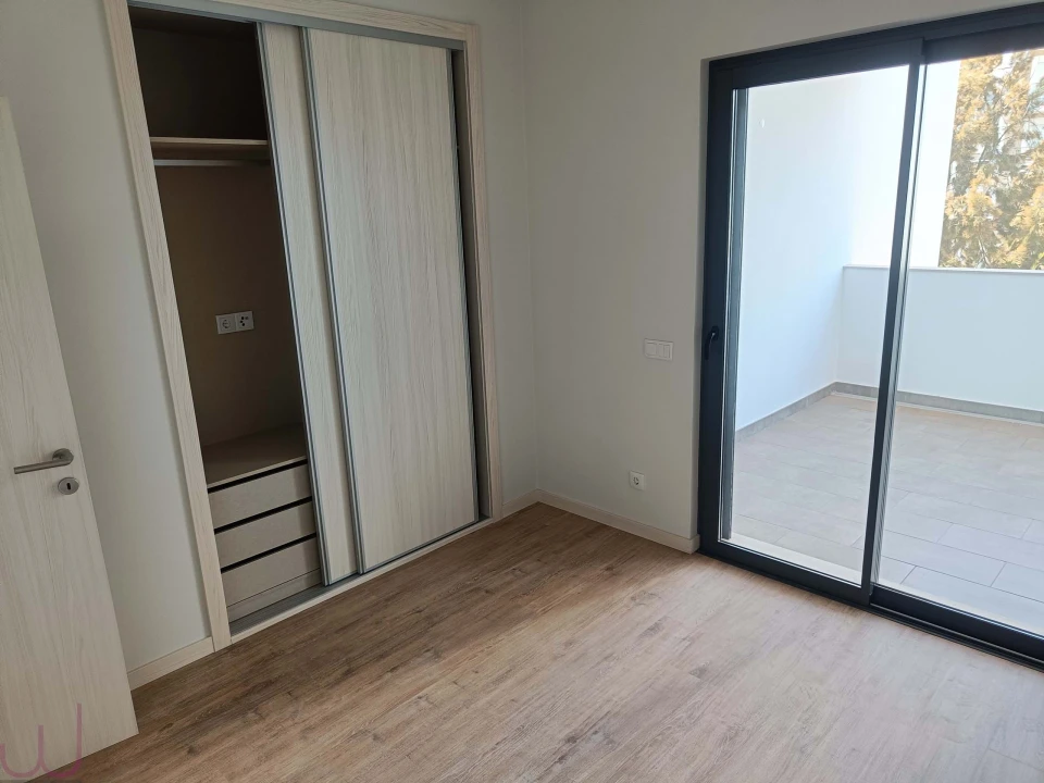Apartamento T4 para Venda em Portimão Foto 17