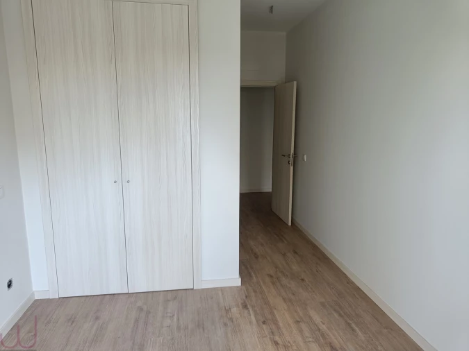 Apartamento T4 para Venda em Portimão Foto 31