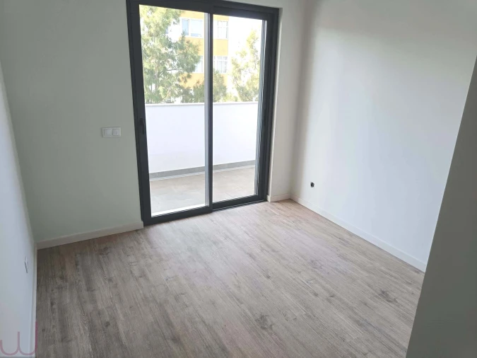 Apartamento T4 para Venda em Portimão Foto 28