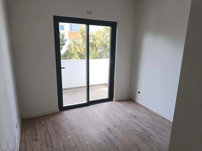 Apartamento T4 para Venda em Portimão Foto 37
