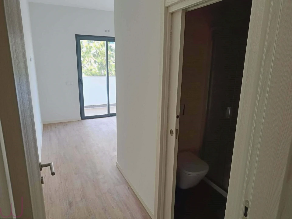 Apartamento T4 para Venda em Portimão Foto 25