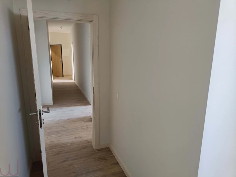 Apartamento T4 para Venda em Portimão Foto 32