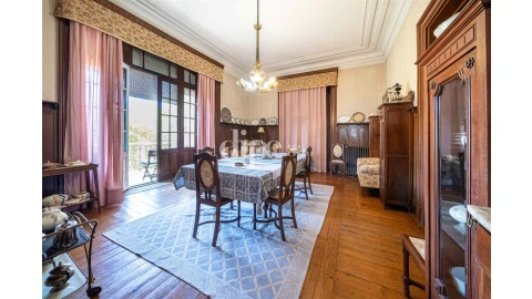 Moradia T9 para Venda em Azurem